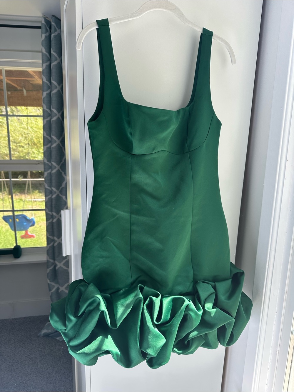 Fashion Nova Emerald Green Ruffled Hem Dress S